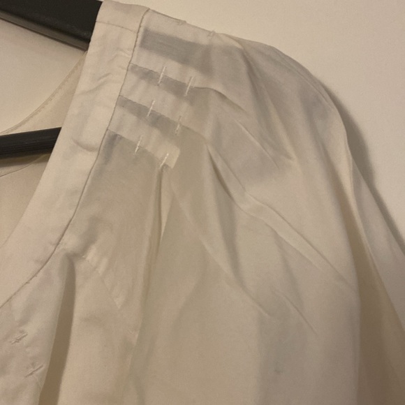 Diane von Furstenberg women’s white wrap blouse, size 0 - Picture 3 of 10